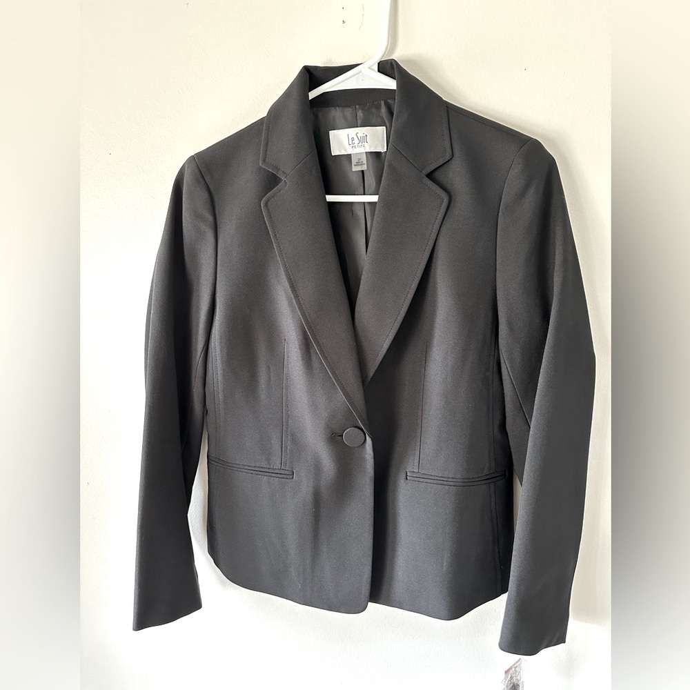 Le Suit
PETITE Jacket